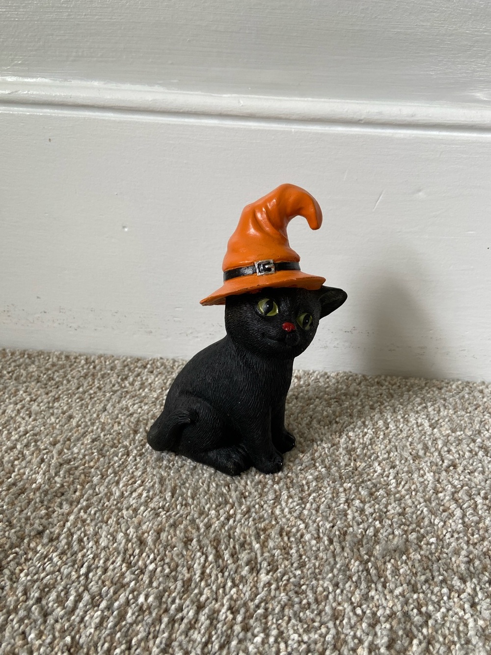 Cat Halloween Decor Figurine